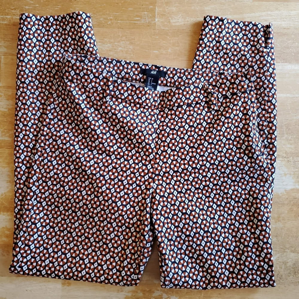 H&M Cropped Patterned Pants - Picture 11 of 12